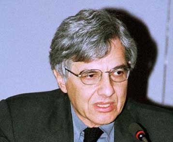 Προς απαγόρευση των σκληρών μορφών απασχόλησης για τα παιδιά