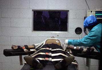 Έγινε η μοιραία ένεση στο θανατοποινίτη Αντολφ Ερνάντες