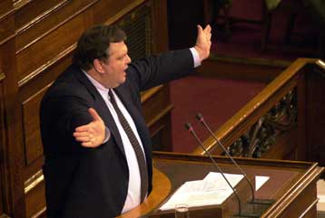 Υποχώρηση Βενιζέλου στη διατύπωση του άρθρου 24