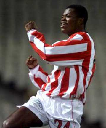 Γκάνα καλεί Οφορίκουε, χάνει το ματς με την ΑΕΚ