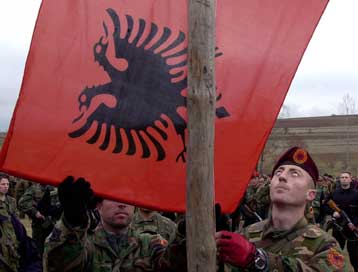 Απορρίπτουν το ειρηνευτικό σχέδιο του Βελιγραδίου οι Αλβανοί αντάρτες
