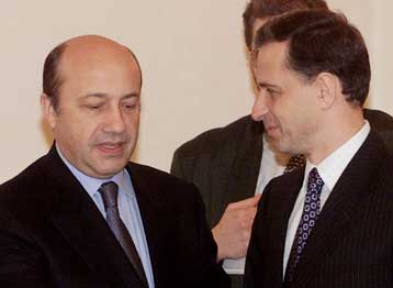 Θα καταστρέψει τα χημικά όπλα της, διαβεβαιώνει η Μόσχα