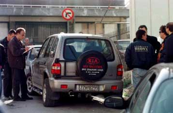 Ανθρωποκυνηγητό της ΕΛ.ΑΣ. για τη σύλληψη του δολοφόνου του προϊσταμένου του ΟΤΕ Π.Φαλήρου