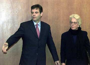 H συνεργασία Βελιγραδίου – Χάγης δεν είναι «ζήτημα ζωής ή θανάτου», κατά τον Κοστούνιτσα