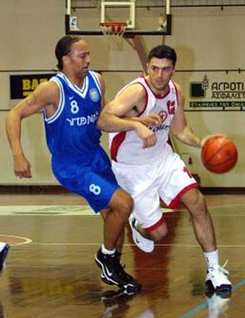 Στην οκτάδα του Κόρατς η Ιεπέρ μετά τη νίκη της στην Ισπανία – Τα αποτελέσματα για τα ζευγάρια των «