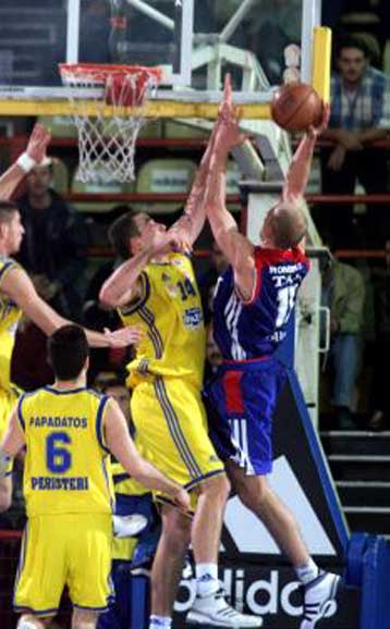 Ευρώπη τέλος για το Περιστέρι – Ηττήθηκε και στο δεύτερο παιχνίδι από την Τάου Κεράμικα με 81-68