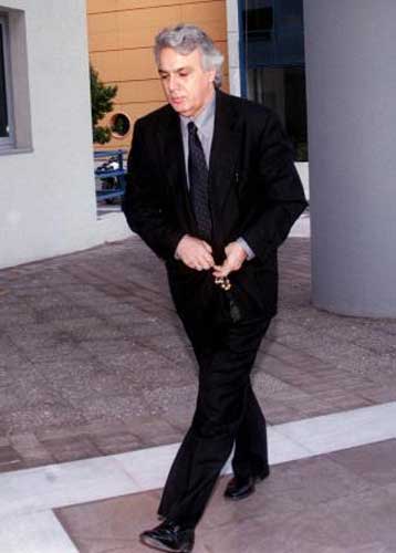 Αμεση σύγκληση Γενικής συνέλευσης της ΕΠΑΕ με θέμα την παραμονή του Μητρόπουλου ζητά με ανακοίνωση η