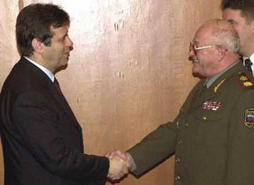 Το Κόσοβο πρέπει να παραμείνει τμήμα της ΟΔΓ, δηλώνει από το Βελιγράδι ο Ρώσος υπουργός Αμυνας