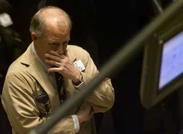 Νευρικότητα στη Γουόλ Στριτ κατά την έναρξη των συναλλαγών της Τετάρτης