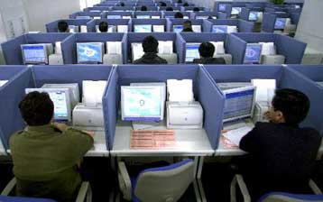 Με γοργό ρυθμό αυξάνονται οι απολύσεις στις αμερικανικές εταιρείες