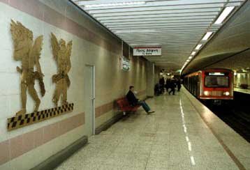 Στο ΟΑΚΑ πάει το μετρό υπό το βάρος των πιέσεων της ΔΟΕ