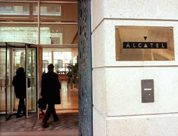 Εκτός του διαγωνισμού κινητής τηλεφωνίας στην Τουρκία η γαλλική Alcatel