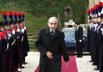 Eξουδετερώθηκε «ύποπτο» δέμα κοντά στο γραφείο του Ιταλού πρωθυπουργού