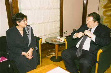 Η ελληνοελβετική συνεργασία στον τομέα του πολιτισμού αντικείμενο της συνάντησης Βενιζέλου – Ντρέιφο