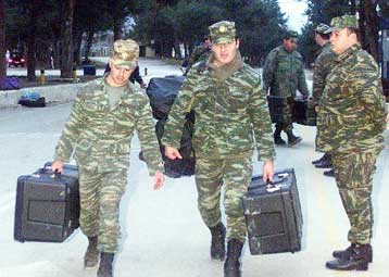 Οι βασικοί άξονες του νομοσχεδίου για τη μείωση της θητείας που κατατίθεται εντός της επόμενης εβδομ