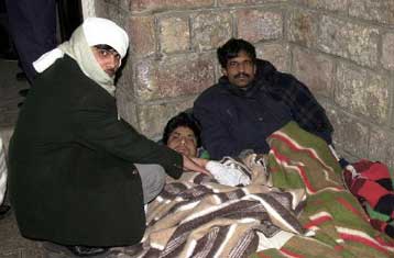 Πρωτοβουλίες για τη λαθρομετανάστευση «υπογράφουν» σε άρθρο τους Μπλερ και Αμάτο