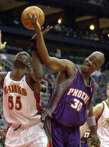 Συνελήφθη ο φόργουορντ των Σανς Κλιφ Ρόμπινσον