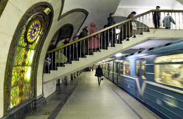 Εννέα τραυματίες, ανάμεσά τους δύο παιδιά,  από έκρηξη στο μετρό της Μόσχας