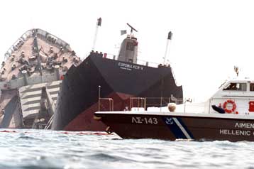 Πρόστιμο ύψους 128 εκατ. δραχμών στην πλοιοκτήτρια εταιρεία του «Γιουρομπάλκερ»