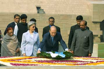 Επίτιμος διδάκτωρ του Πανεπιστημίου Νεχρού της Ινδίας αναγορεύτηκε ο Κ.Σημίτης