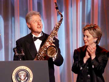 Ο Κλίντον, το σαξόφωνο και το φεστιβάλ του Σαν Ρέμο