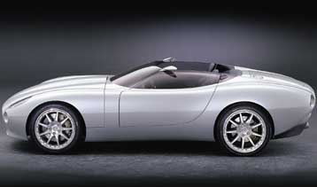 Επένδυση 240 εκατ. στερλινών σχεδιάζει η Ford για την παραγωγή της νέας μηχανής Jaguar