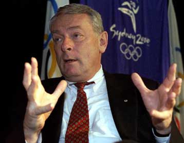 Μαλακώνει ο «σκληρός» Ντ.Πάουντ την κριτική του σε βάρος της Ελλάδας σχετικά με την Ολυμπιάδα του 20