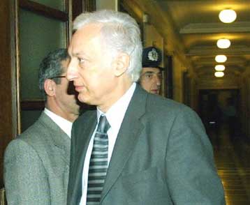 Πλήρη προστασία στους μάρτυρες υποθέσεων τρομοκρατίας υπόσχεται ο Μ.Σταθόπουλος