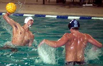 Προελαύνει ο Ολυμπιακός, 14-6 τον Αρη στη Νίκαια – Τα αποτελέσματα της 14ης αγωνιστικής