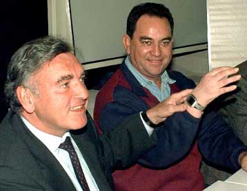 Αφαιρέθηκε τελικά το μόσχευμα από τον πρώτο άνθρωπο που υποβλήθηκε σε μεταμόσχευση χεριού