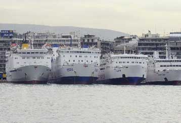 Ελεύθερος ο απόπλους των επιβατηγών πλοίων – Σταδιακή βελτίωση του καιρού