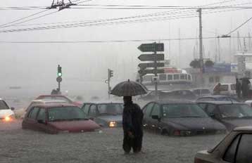 Σε 300 δισ. δολάρια θα ανέρχεται το ετήσιο κόστος αντιμετώπισης των φυσικών καταστροφών έως το 2050