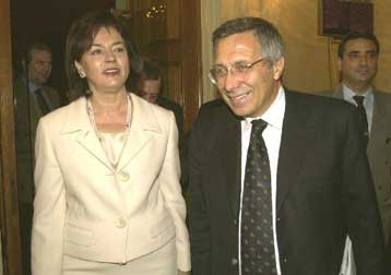 Η δημόσια διοίκηση στο επίκεντρο συνάντησης της Β.Παπανδρέου με τον Ιταλό ομόλογό της