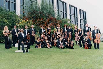 Τρεις συνθέτες, δύο σολίστ και η Καμεράτα στο Μέγαρο Μουσικής Αθηνών