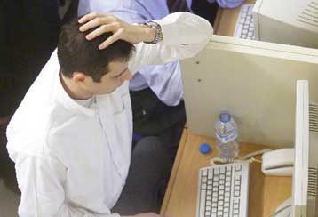 Στο κόκκινο ο γενικός δείκτης την Παρασκευή – Κατέγραψε απώλειες 2,8%