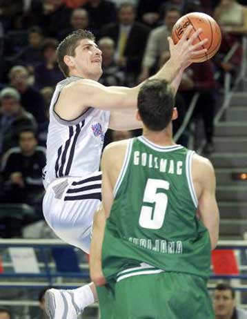 Λιαδέλης και Σιγάλας έδειξαν το δρόμο για την πρόκριση στον ΠΑΟΚ, 75-64 την Ολίμπια