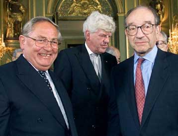 Επιβραδύνθηκε η βιομηχανική δραστηριότητα στις ΗΠΑ και την ευρωζώνη τον Ιανουάριο