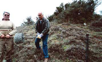 Στο Δημόκριτο για εξετάσεις υπάλληλος του ΣΔΟΕ που ήλθε σε επαφή με τα ραδιενεργά πλακίδια