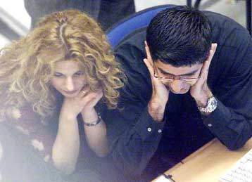 Απώλειες στη Σοφοκλέους την Πέμπτη μετά τα εκρηκτικά κέρδη – Ο γενικός δείκτης υποχώρησε κατά 0,52%