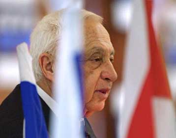 Ένα «γεράκι» έρχεται να καθορίσει το μέλλον της ειρήνευσης στη Μέση Ανατολή