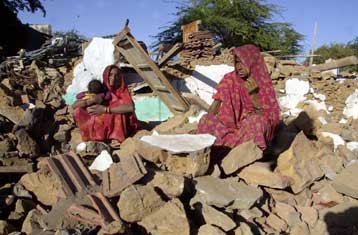 Δεν αποκλείεται νέος ισχυρός μετασεισμός στην Ινδία