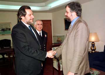 Δεν μπορεί να κάνει ο καθένας ό,τι θέλει στην ακτοπλοΐα, επισημαίνει ο Χρ.Παπουτσής