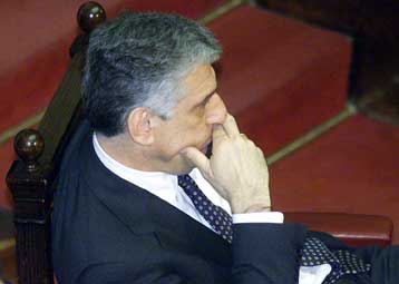 Η ΝΔ κατέρριψε κάθε ρεκόρ ανευθυνότητας – Για έγκλημα στο ΧΑΑ κάνει λόγο η ΝΔ