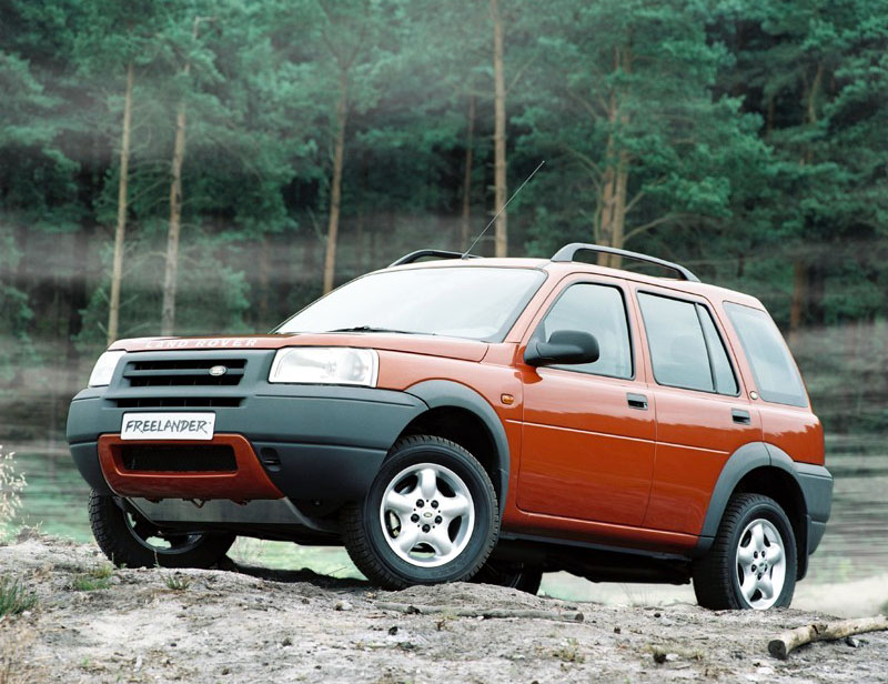 Η Land Rover μειώνει το προσωπικό της