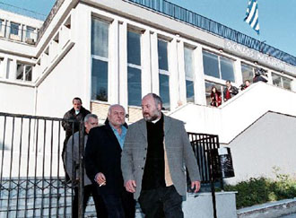 Ελεύθεροι με χρηματική εγγύηση οι γιατροί στις Σέρρες