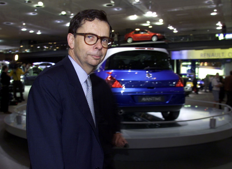 Τον απόλυτο έλεγχο της Nissan επιδιώκει η Renault