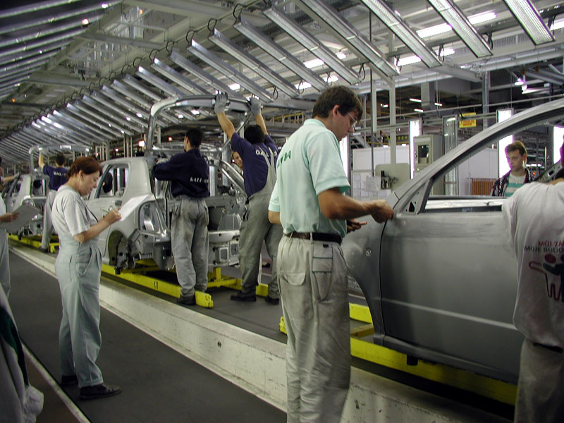 Απειλούν με απεργία οι εργαζόμενοι στη Skoda