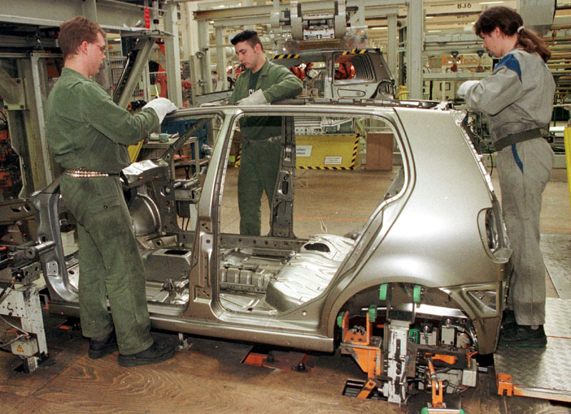 Εντείνεται η φημολογία για συνεργασία Ford-VW