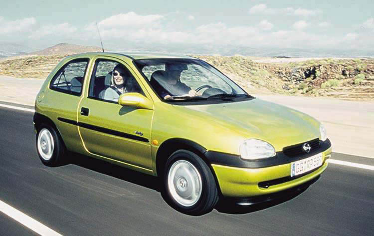 Προληπτική ανάκληση μοντέλων Opel Tigra και Corsa δεύτερης γενιάς