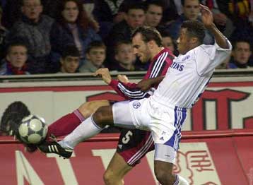 Η Σάλκε 3-0 την Μπάγερ στο Λεβερκούζεν